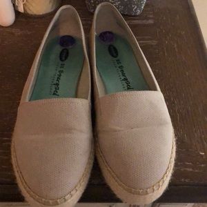 Grey & beige Dr. Scholls kicks 8.5